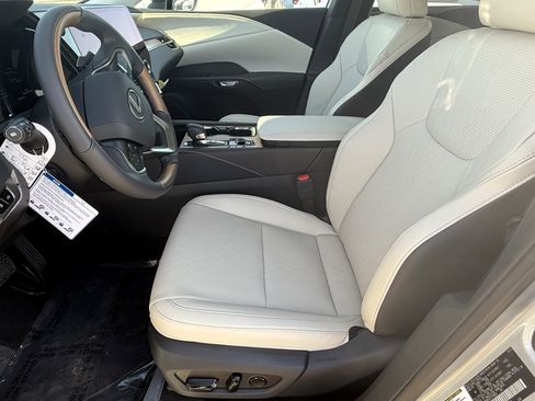 New 2026 Lexus RX 350 RX 350h Premium+ image 17