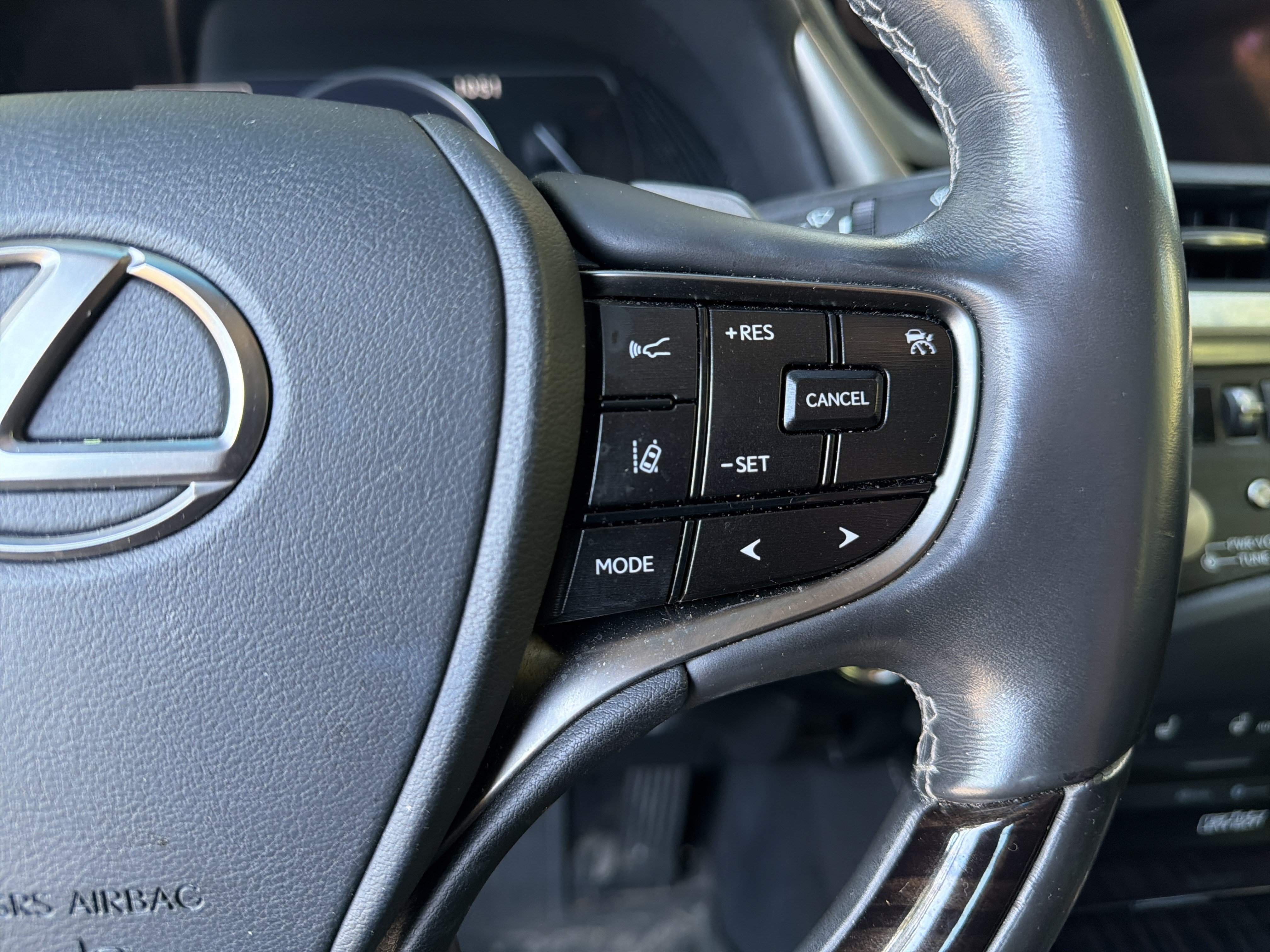 Used 2021 Lexus ES 300h w/ Accessory Package FWD image 20