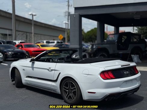Used 2022 Ford Mustang GT Premium RWD image 3