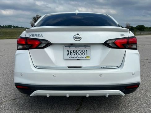 Used 2020 Nissan Versa SV w/ Electronics Package FWD image 6