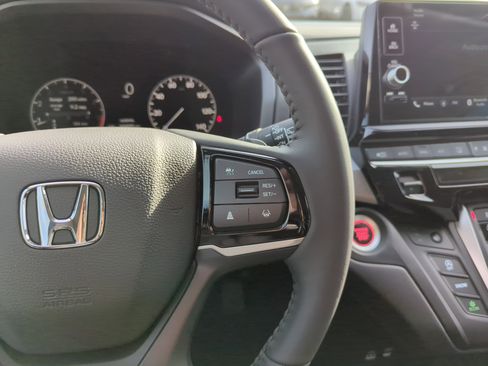 New 2026 Honda Odyssey EX-L image 25