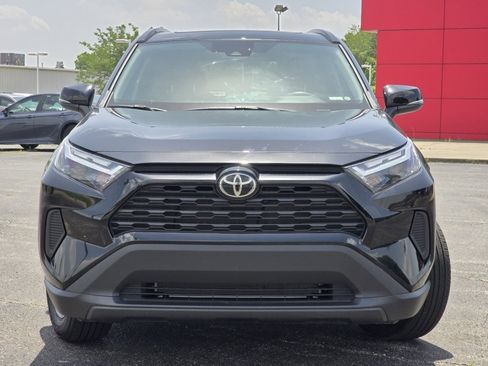 Certified 2025 Toyota RAV4 XLE w/ Convenience Package AWD/4WD image 13