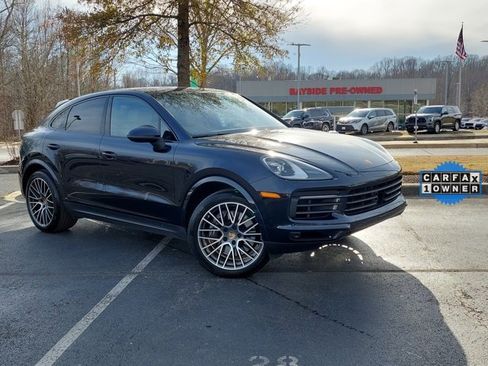 Used 2023 Porsche Cayenne Platinum Edition image 2