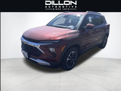 Used 2025 Chevrolet TrailBlazer LT AWD/4WD image 15
