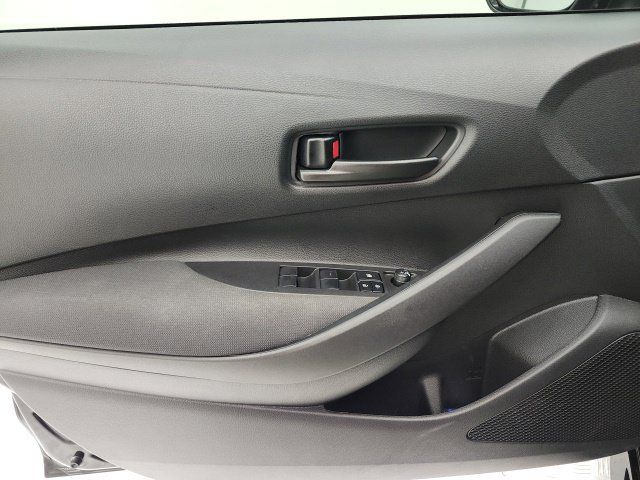 Certified 2025 Toyota Corolla LE FWD image 11
