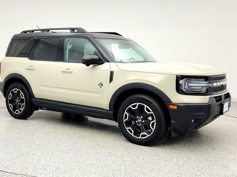 Used 2025 Ford Bronco Sport Outer Banks w/ Outer Banks Tech Package+ image 3