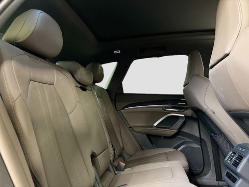 New 2025 Audi Q5 Premium Plus image 16