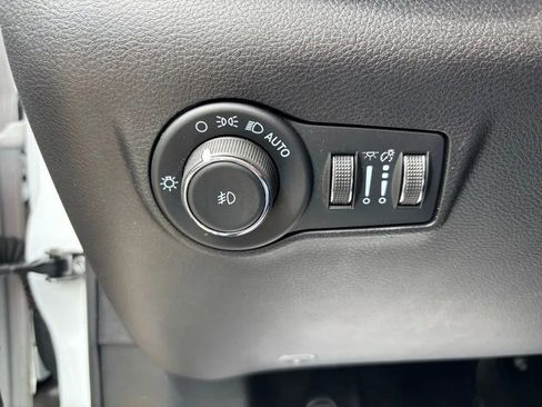 Used 2023 Jeep Compass Limited AWD/4WD image 13