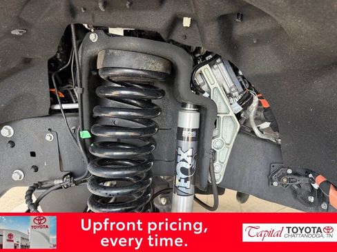 Used 2025 Ford F350 Platinum w/ Platinum Plus Package AWD/4WD image 4