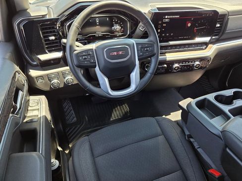 Used 2025 GMC Sierra 1500 Elevation AWD/4WD image 7