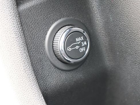Used 2022 Cadillac XT4 Premium Luxury w/ Cold Weather Package FWD image 14