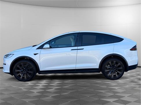 Used 2022 Tesla Model X AWD/4WD image 2