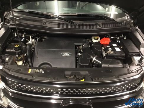 Used 2015 Ford Explorer XLT w/ Equipment Group 202A image 43