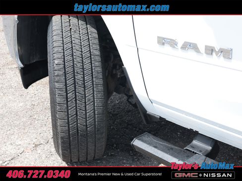 Used 2025 RAM 3500 Big Horn AWD/4WD image 32