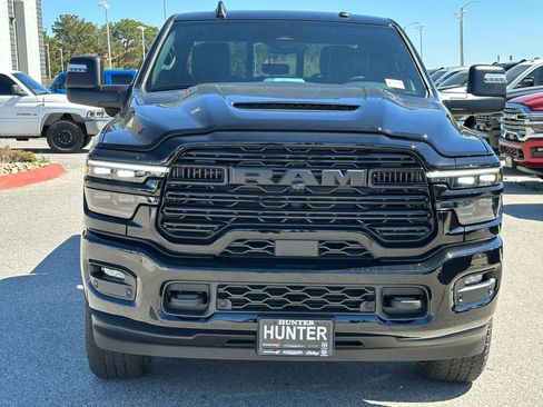 New 2026 RAM 2500 Laramie AWD/4WD image 4