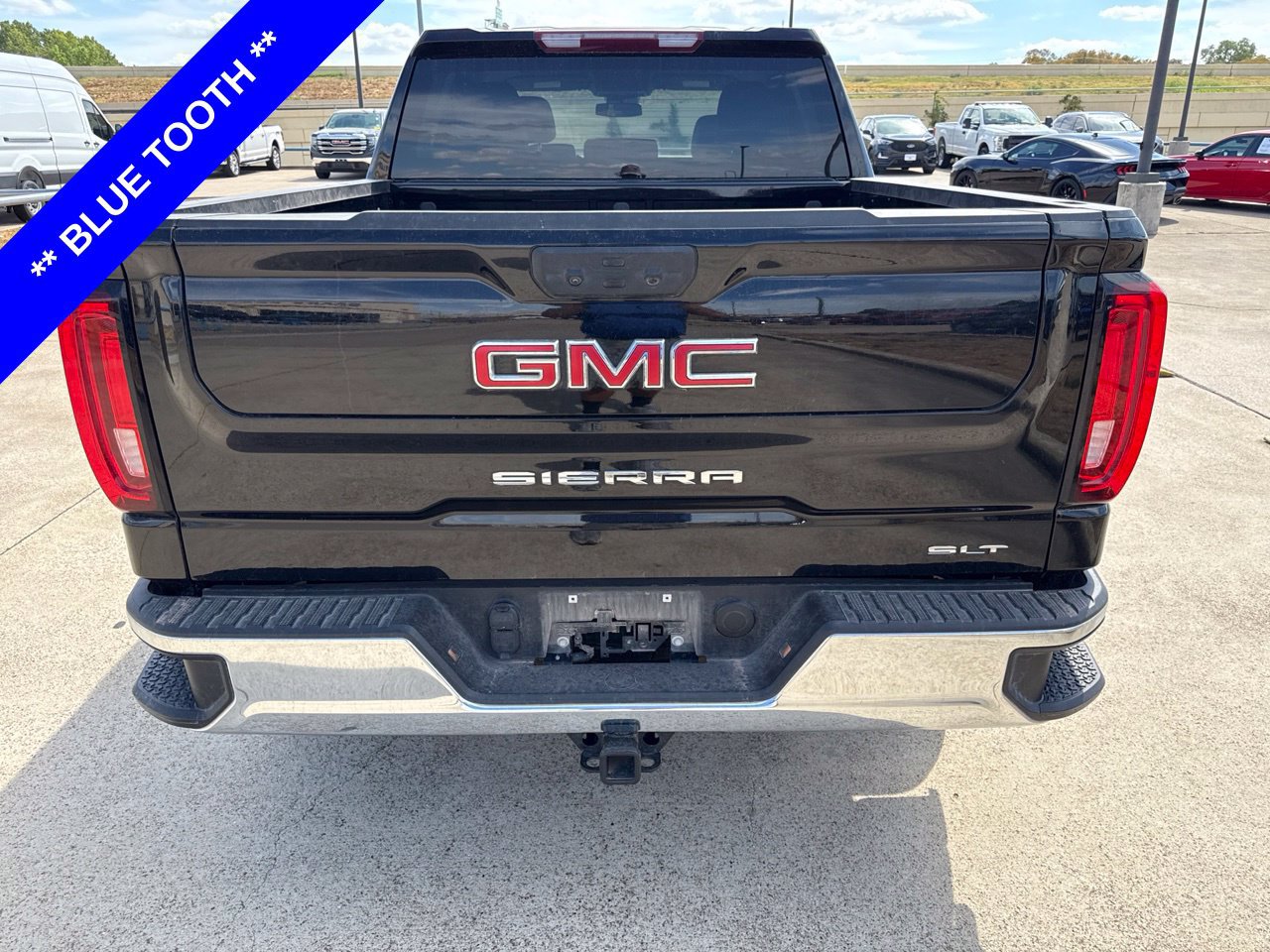 Used 2025 GMC Sierra 1500 SLT AWD/4WD image 9