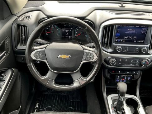 Used 2022 Chevrolet Colorado LT w/ LT Convenience Package image 5