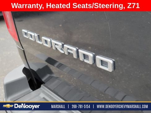 Used 2022 Chevrolet Colorado Z71 w/ Z71 Midnight Edition image 25