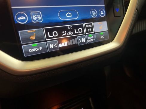 Used 2024 Subaru Ascent Premium w/ Convenience Package image 32