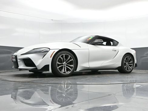 Used 2022 Toyota Supra w/ Safety & Technology Package RWD image 44