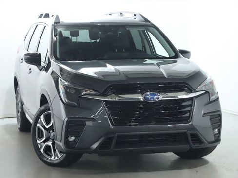 Certified 2024 Subaru Ascent Limited AWD/4WD image 2