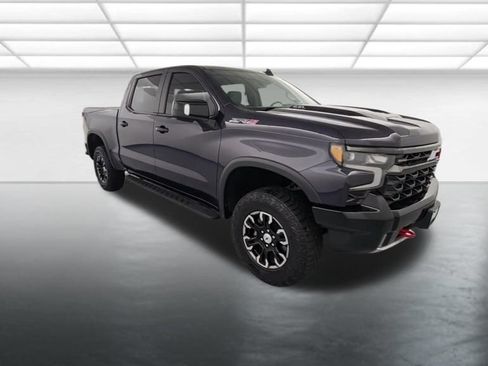 Used 2022 Chevrolet Silverado 1500 ZR2 w/ Technology Package AWD/4WD image 9