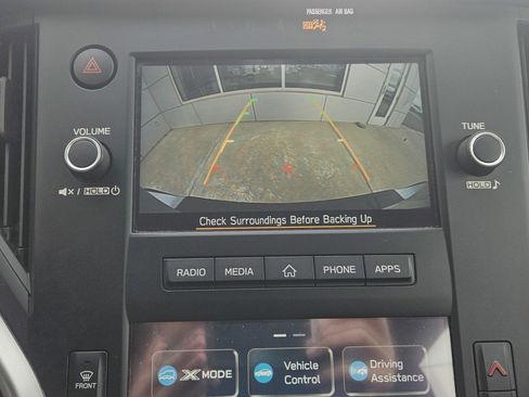 Used 2025 Subaru Outback image 12