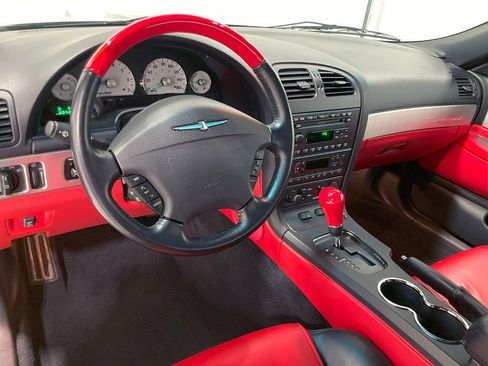 Used 2003 Ford Thunderbird image 61