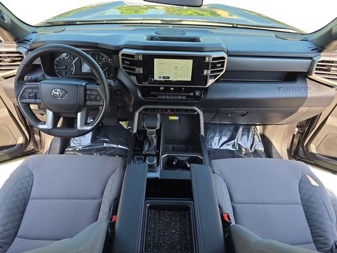 Used 2025 Toyota Tundra SR5 w/ SR5 Convenience Package AWD/4WD image 9