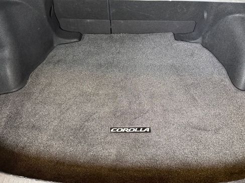 Used 2021 Toyota Corolla SE w/ Carpet Mat Package (TMS) FWD image 22