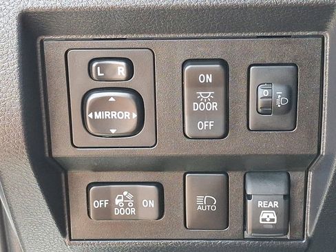 Used 2019 Toyota Tundra SR5 w/ TRD Sport Package AWD/4WD image 26