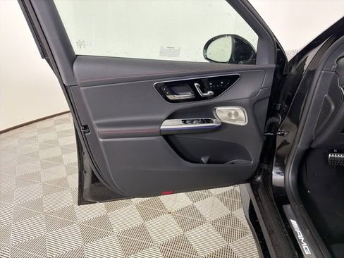 New 2025 Mercedes-Benz GLC 43 AMG 4MATIC image 12