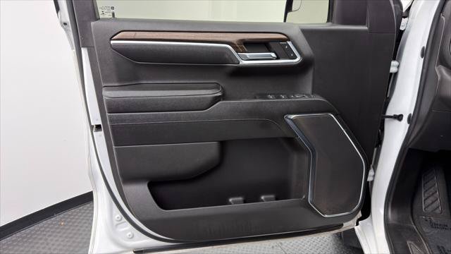 Used 2023 Chevrolet Silverado 1500 LT w/ All Star Edition Plus RWD image 13
