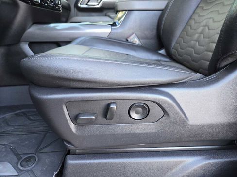 Certified 2024 Chevrolet Silverado 2500 ZR2 w/ Technology Package image 23