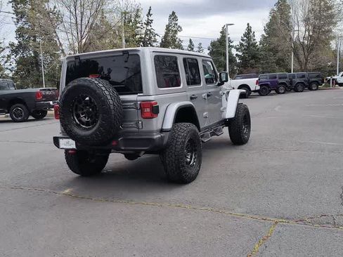 Used 2018 Jeep Wrangler Unlimited Rubicon image 8