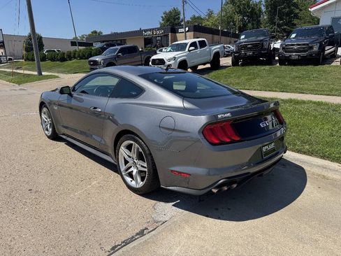 Used 2021 Ford Mustang GT Premium w/ GT Performance Package RWD image 3