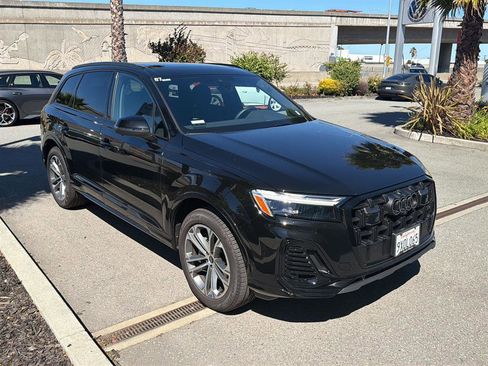 Used 2026 Audi Q7 2.0T Premium w/ Convenience Plus Package AWD/4WD image 4