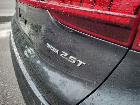 Used 2021 Hyundai Santa Fe Limited AWD/4WD image 8