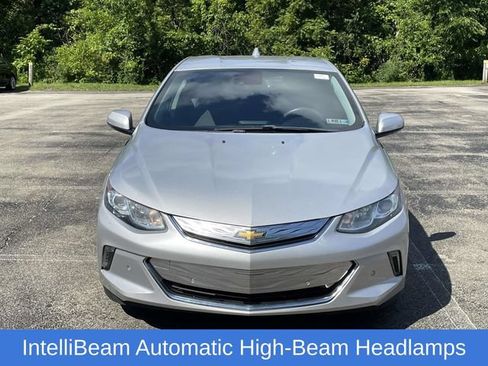 Used 2017 Chevrolet Volt Premier w/ Driver Confidence II Package FWD image 8