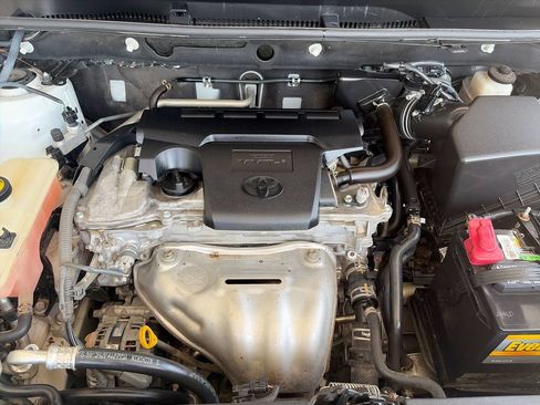 Used 2013 Toyota RAV4 LE FWD image 31