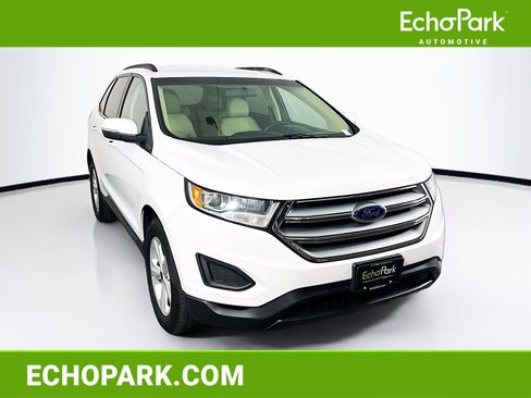 Used 2018 Ford Edge SE FWD image 1