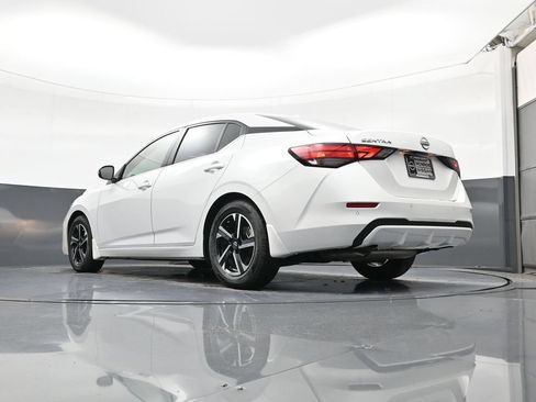 Used 2025 Nissan Sentra SV w/ Trunk Package FWD image 23