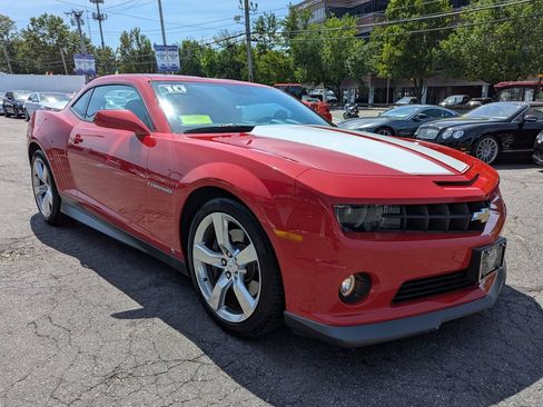 Used 2010 Chevrolet Camaro SS w/ LPO, Ground Effects Package RWD image 5