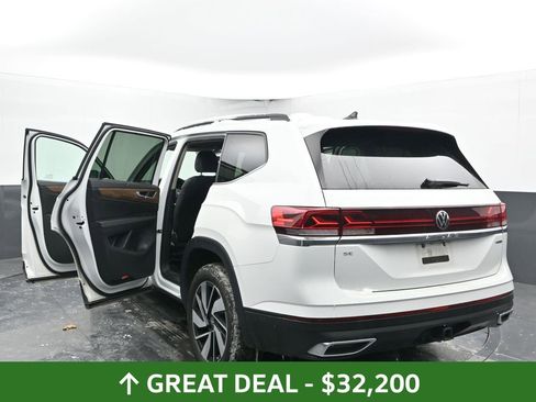Used 2025 Volkswagen Atlas SE image 54