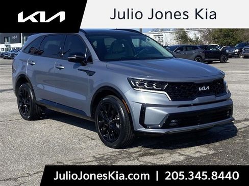 Used 2023 Kia Sorento SX image 1