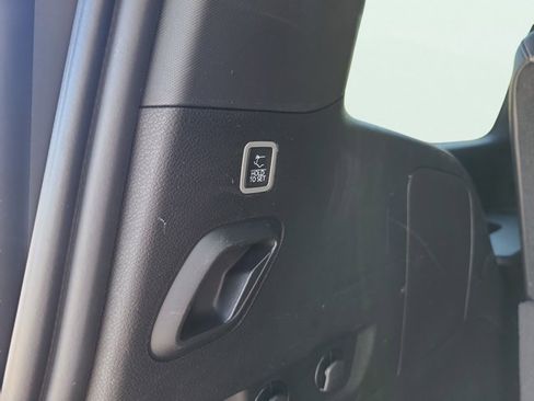 Certified 2022 Jeep Wagoneer Series I AWD/4WD image 13