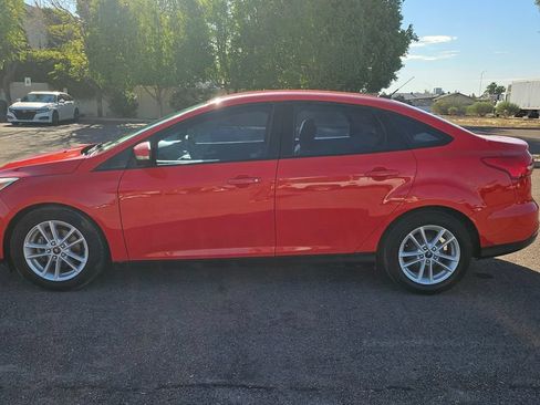 Used 2017 Ford Focus SE FWD image 7