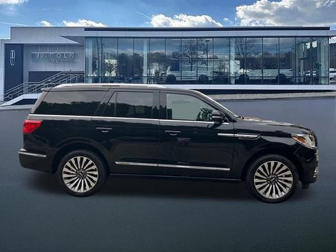 Used 2021 Lincoln Navigator Reserve AWD/4WD image 10