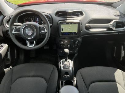 Used 2023 Jeep Renegade Latitude