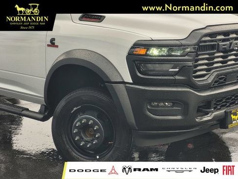 New 2026 RAM 5500 Tradesman AWD/4WD image 3